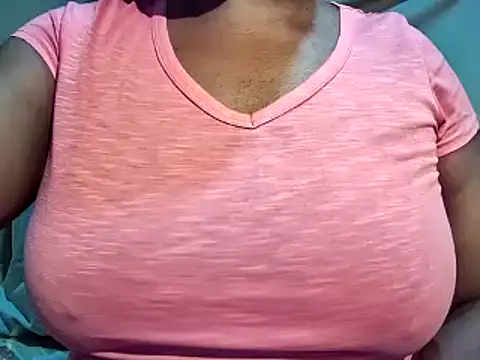 Snapshot of sexyamanda_ chatting on 4, 7, 2026 sexyamanda online show from 4, 7, 2026