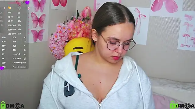 Lilysweet13 online show from 3, 10, 2025