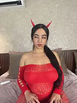 alisonnwalker2025 online show from 16, 7, 2026