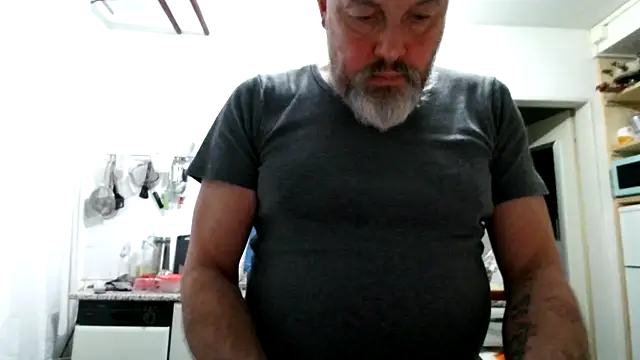 Snapshot of Berg_Boy chatting on 7, 2, 2026 Berg Boy online show from 7, 2, 2026