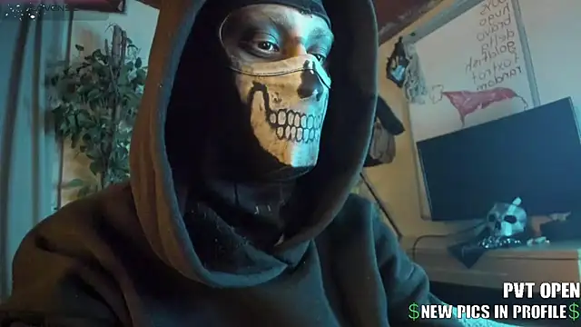 Snapshot of cos_operator chatting on 5, 1, 2026 cos operator online show from 5, 1, 2026