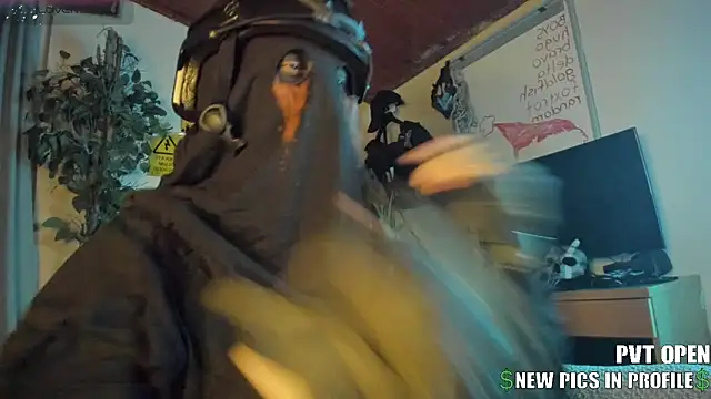 Snapshot of cos_operator chatting on 7, 1, 2026 cos operator online show from 7, 1, 2026