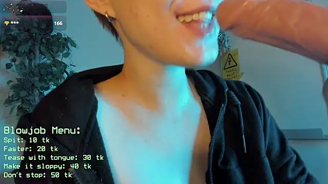 Snapshot of cos_operator chatting on 13, 5, 2026 cos operator online show from 13, 5, 2026