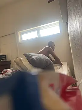 Snapshot of Foxdaguy chatting on 23, 11, 2025 Foxdaguy online show from 23, 11, 2025