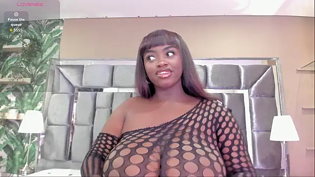 Snapshot of BetsyBennet_ chatting on 22, 7, 2026 BetsyBennet online show from 22, 7, 2026