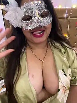 Snapshot of Catchybusty chatting on 15, 6, 2026 Catchybusty online show from 15, 6, 2026