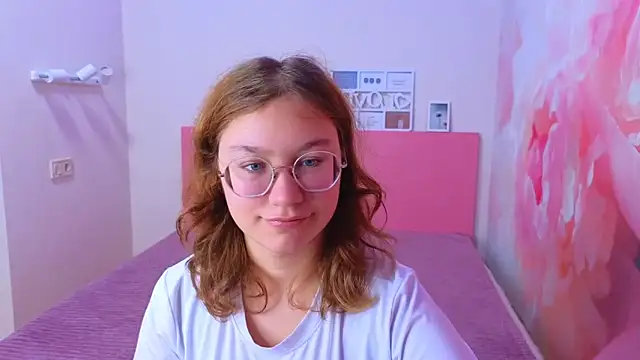 AngelinaLow online show from 11, 11, 2025