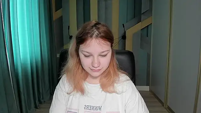 Snapshot of AngelinaLow chatting on 30, 4, 2026 AngelinaLow online show from 30, 4, 2026