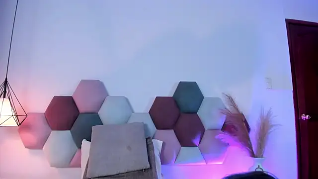 BeckyVidal online show from 24, 9, 2025