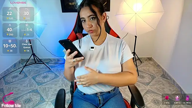 adrianax28 online show from 23, 4, 2026