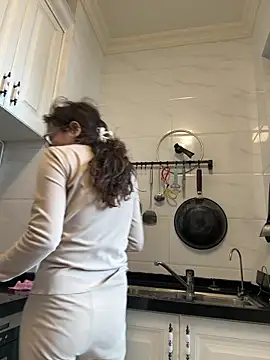 aa520uv online show from 15, 4, 2026