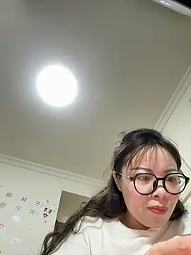 Snapshot of aa520uv chatting on 9, 5, 2026 aa520uv online show from 9, 5, 2026
