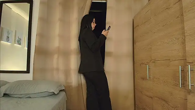 pleasurecompany3 online show from 6, 4, 2026