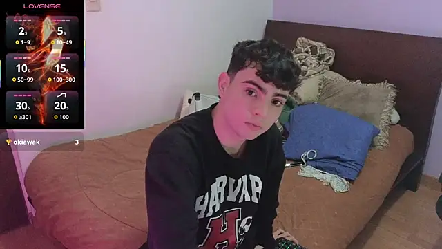 Snapshot of lukeboyce33 chatting on 19, 5, 2026 lukeboyce33 online show from 19, 5, 2026
