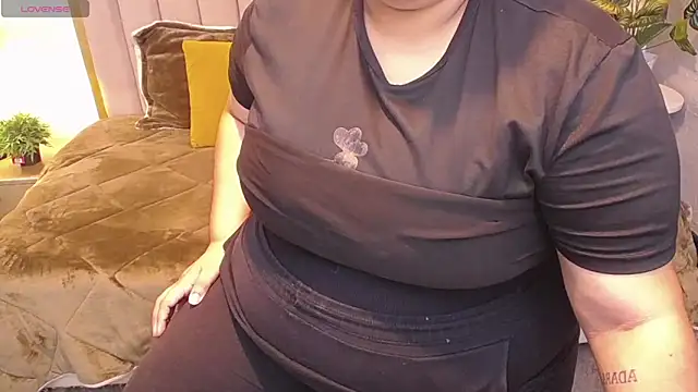 ailyn maury online show from 12, 4, 2026