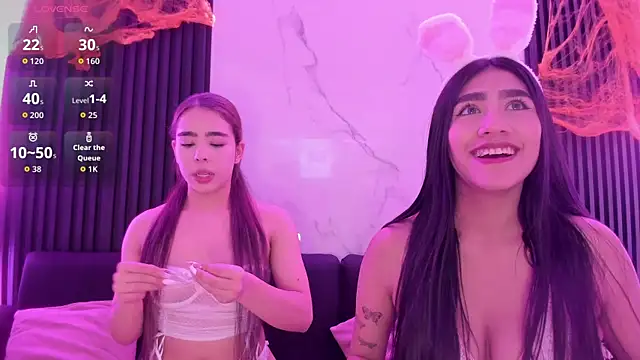 MiaScott5 online show from 31, 10, 2025