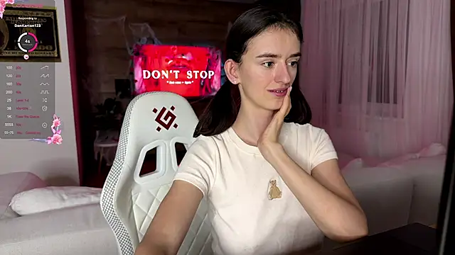 TwinTemptations online show from 1, 11, 2025