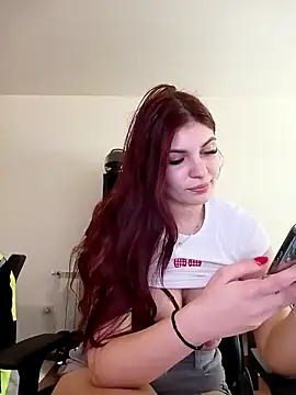 Snapshot of MeCherryy chatting on 28, 4, 2026 MeCherryy online show from 28, 4, 2026