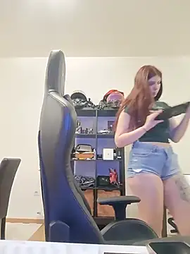 Snapshot of MeCherryy chatting on 14, 5, 2026 MeCherryy online show from 14, 5, 2026