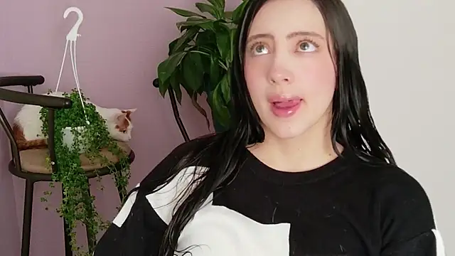 Rebbecawhite meow online show from 5, 4, 2026