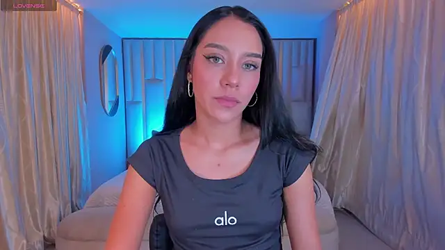 Snapshot of AmaliaCrus chatting on 5, 2, 2026 AmaliaCrus online show from 5, 2, 2026