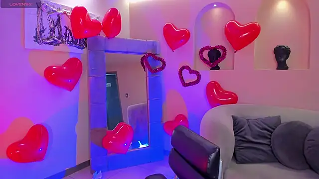 Snapshot of AmaliaCrus chatting on 13, 2, 2026 AmaliaCrus online show from 13, 2, 2026