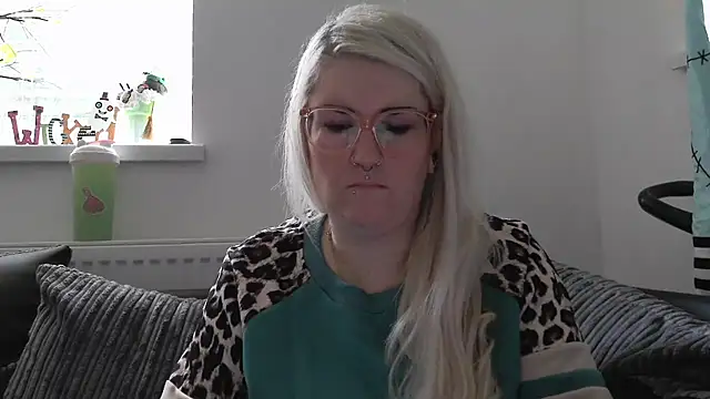 Sizzling Indie36 online show from 24, 10, 2025