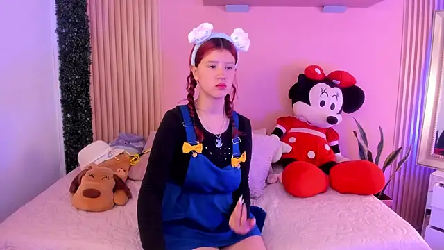 Sophie joyy online show from 8, 9, 2025