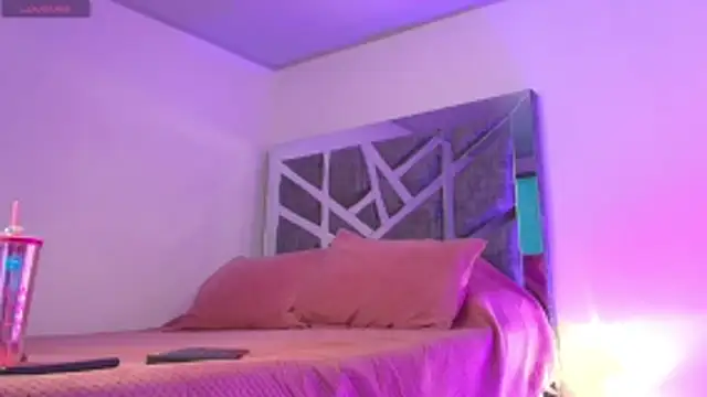 Meghann sweet1993 online show from 20, 2, 2026