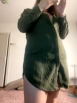 Snapshot of Natasha_Cameron22 chatting on 16, 11, 2025 Natasha Cameron22 online show from 16, 11, 2025