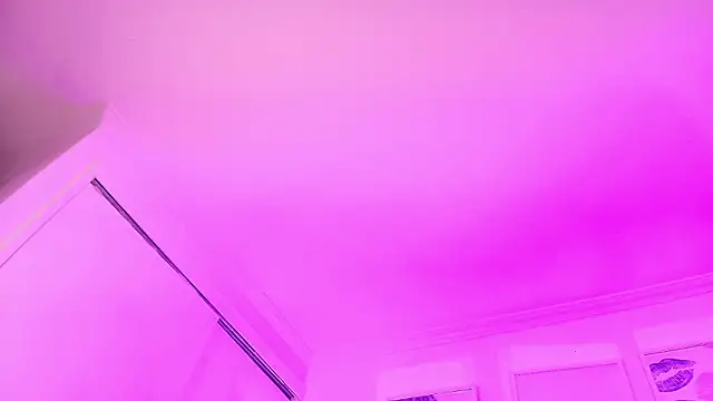 Snapshot of Valen_ross_ chatting on 6, 2, 2026 Valen ross online show from 6, 2, 2026