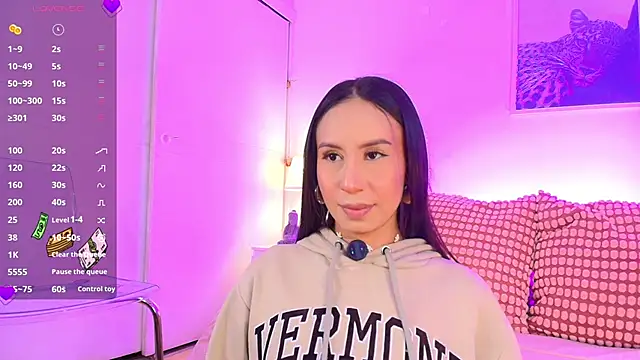 Snapshot of Valen_ross_ chatting on 8, 2, 2026 Valen ross online show from 8, 2, 2026