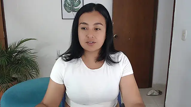 Snapshot of Themagicpotion chatting on 17, 5, 2026 Themagicpotion online show from 17, 5, 2026