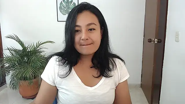 Snapshot of Themagicpotion chatting on 20, 5, 2026 Themagicpotion online show from 20, 5, 2026