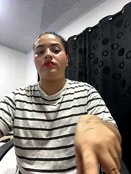 pareja curiosa19 online show from 30, 11, 2025