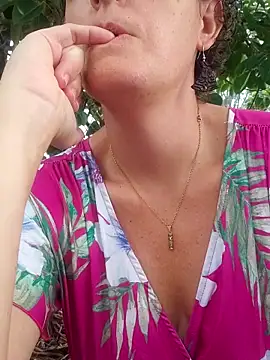 emiliemilf online show from 26, 3, 2026