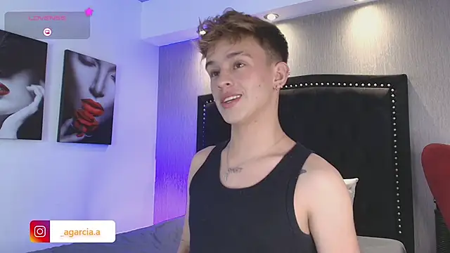 LiamWildx20 online show from 7, 2, 2026