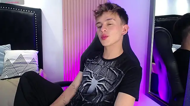 LiamWildx20 online show from 15, 4, 2026