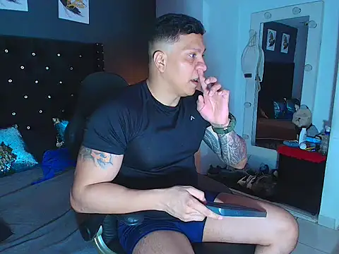 ethan dalton  online show from 25, 10, 2025