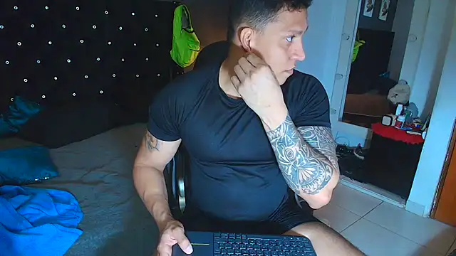 ethan dalton  online show from 11, 11, 2025