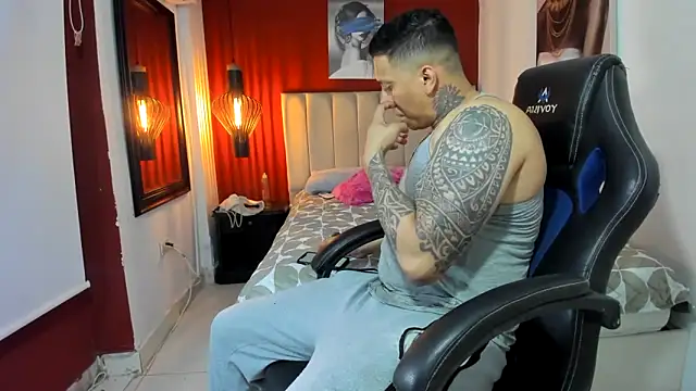 ethan dalton  online show from 11, 4, 2026