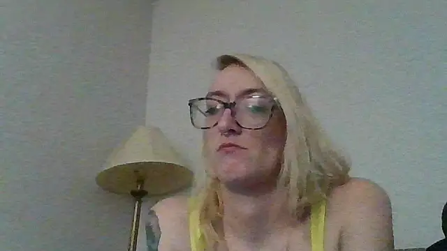 Kittaekatt online show from 5, 2, 2026