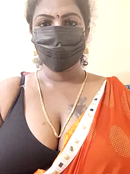 Snapshot of poojaa-rani chatting on 19, 3, 2025 poojaa-rani online show from 19, 3, 2025