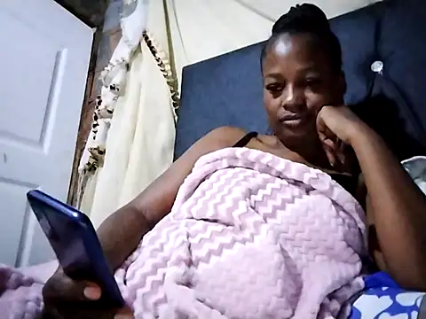 sexylira online show from 7, 4, 2026