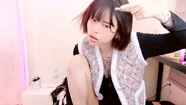 Snapshot of tangju7 chatting on 7, 2, 2026 tangju7 online show from 7, 2, 2026