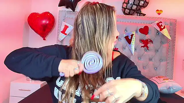 Lia adamsss online show from 17, 2, 2026