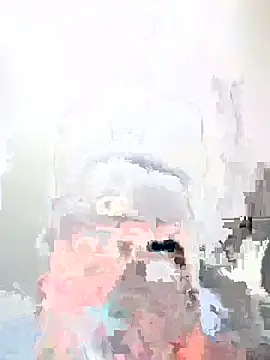 Bear2323 online show from 4, 8, 2026