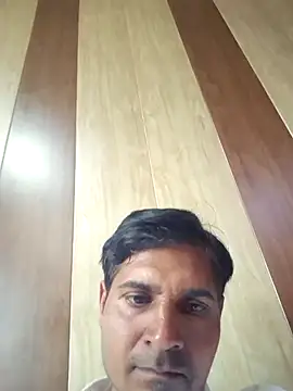 johnny8731 online show from 15, 4, 2026