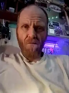 Snapshot of bigdguy6969 chatting on 20, 6, 2026 bigdguy6969 online show from 20, 6, 2026