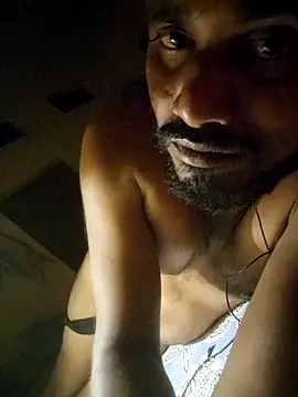 Snapshot of hot_integer chatting on 8, 3, 2026 hot integer online show from 8, 3, 2026